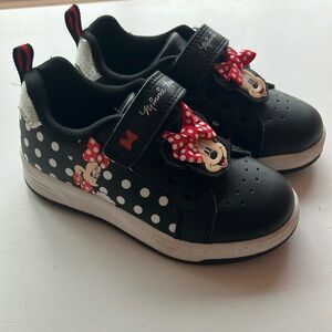 Girls 8C Minnie Mouse shoes